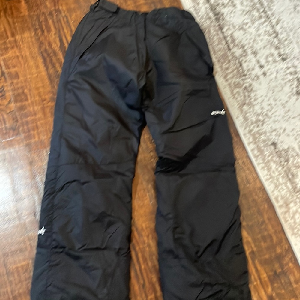 Women’s ski gear pants